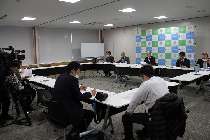 記者懇談会会場全体の様子の写真