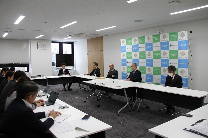 記者懇談会会場全体の様子の画像