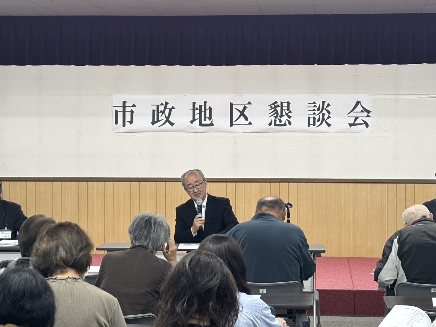 市政地区懇談会の写真