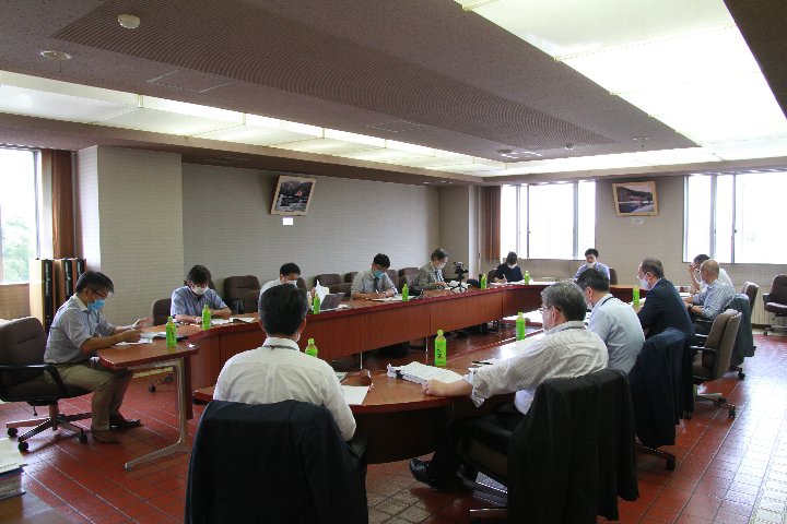 記者懇談会(第3回)の会場全体の写真