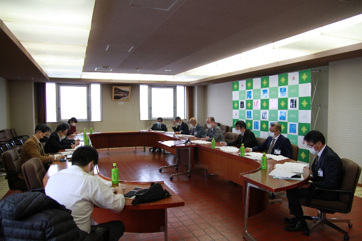 記者懇談会(第8回)の会場全体の写真