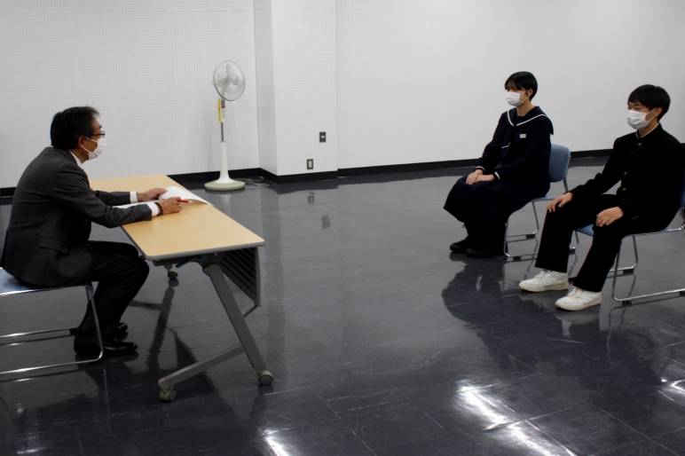 表敬訪問の様子