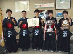 岩見沢鉄北少年剣道教室のみなさんの集合写真