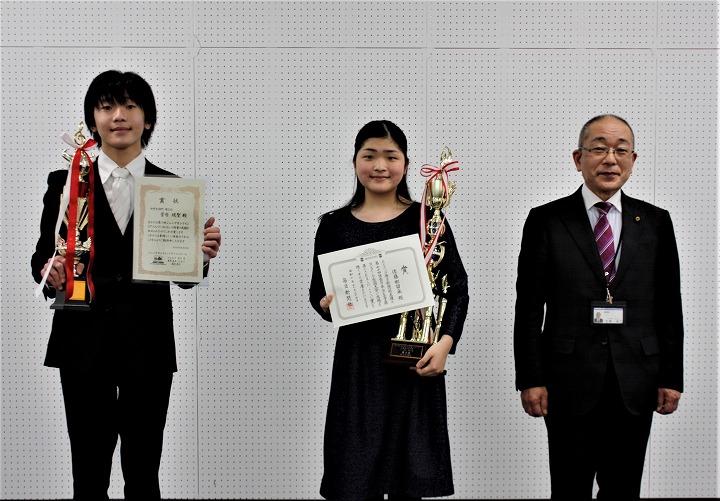 表敬訪問に参加した方々での集合写真
