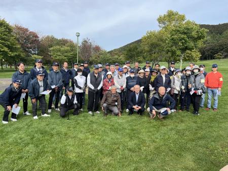 岩見沢市身体障がい者パークゴルフ大会開会式の写真