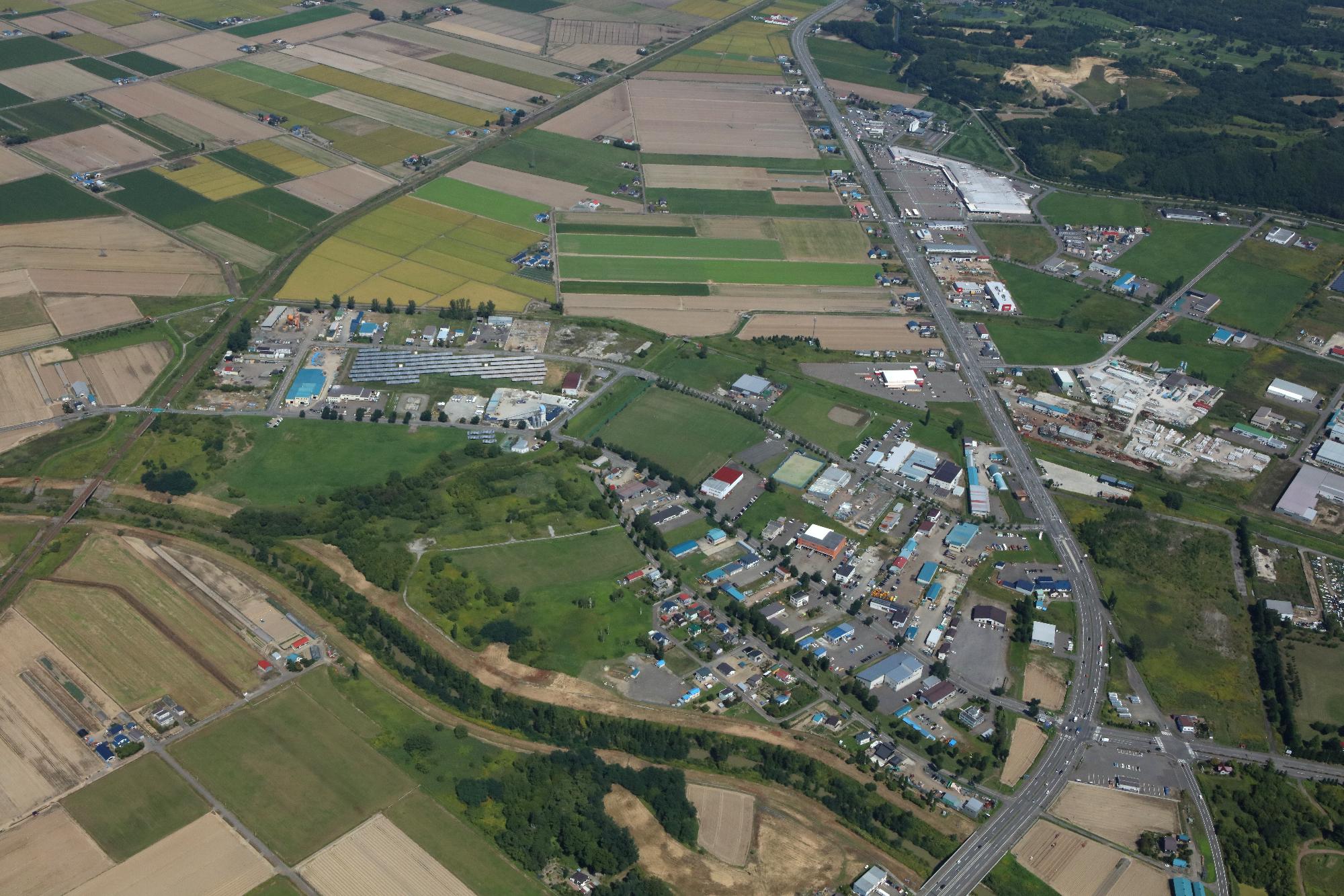 上空から撮影した岡山工業団地の写真