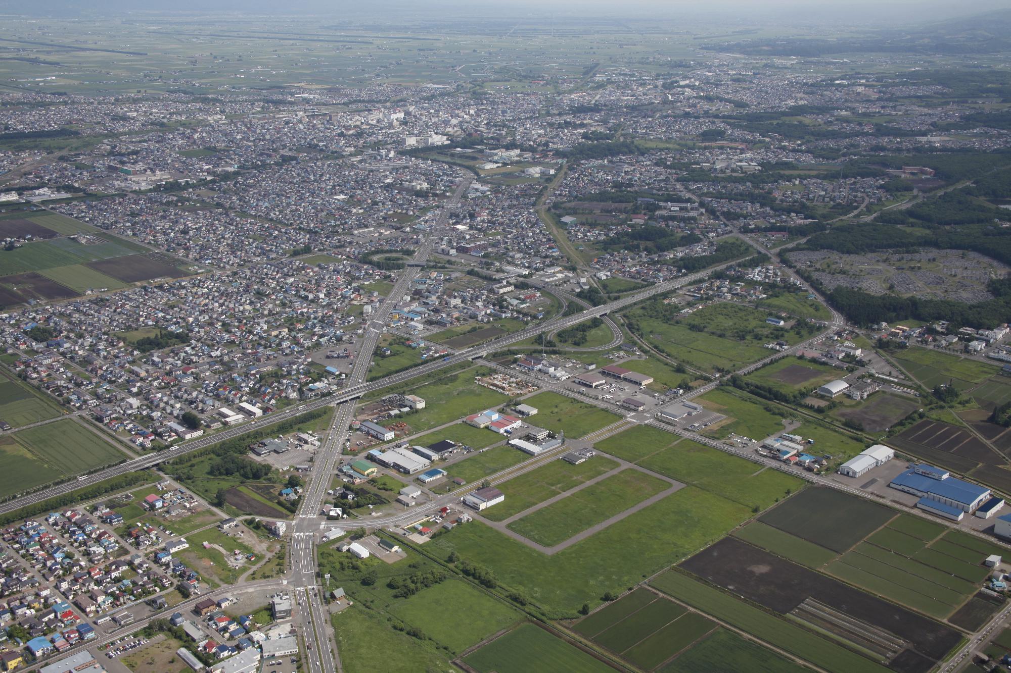 南空知流通工業団地を上空から見た写真
