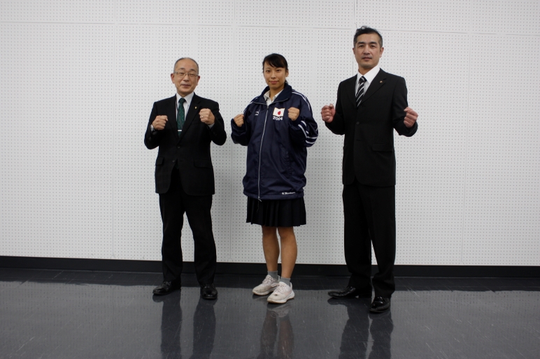 表敬訪問の様子