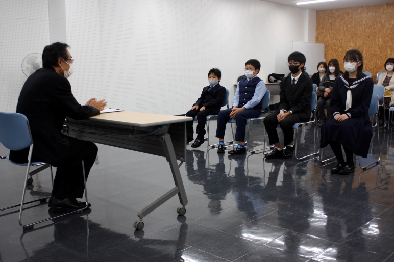 表敬訪問の様子