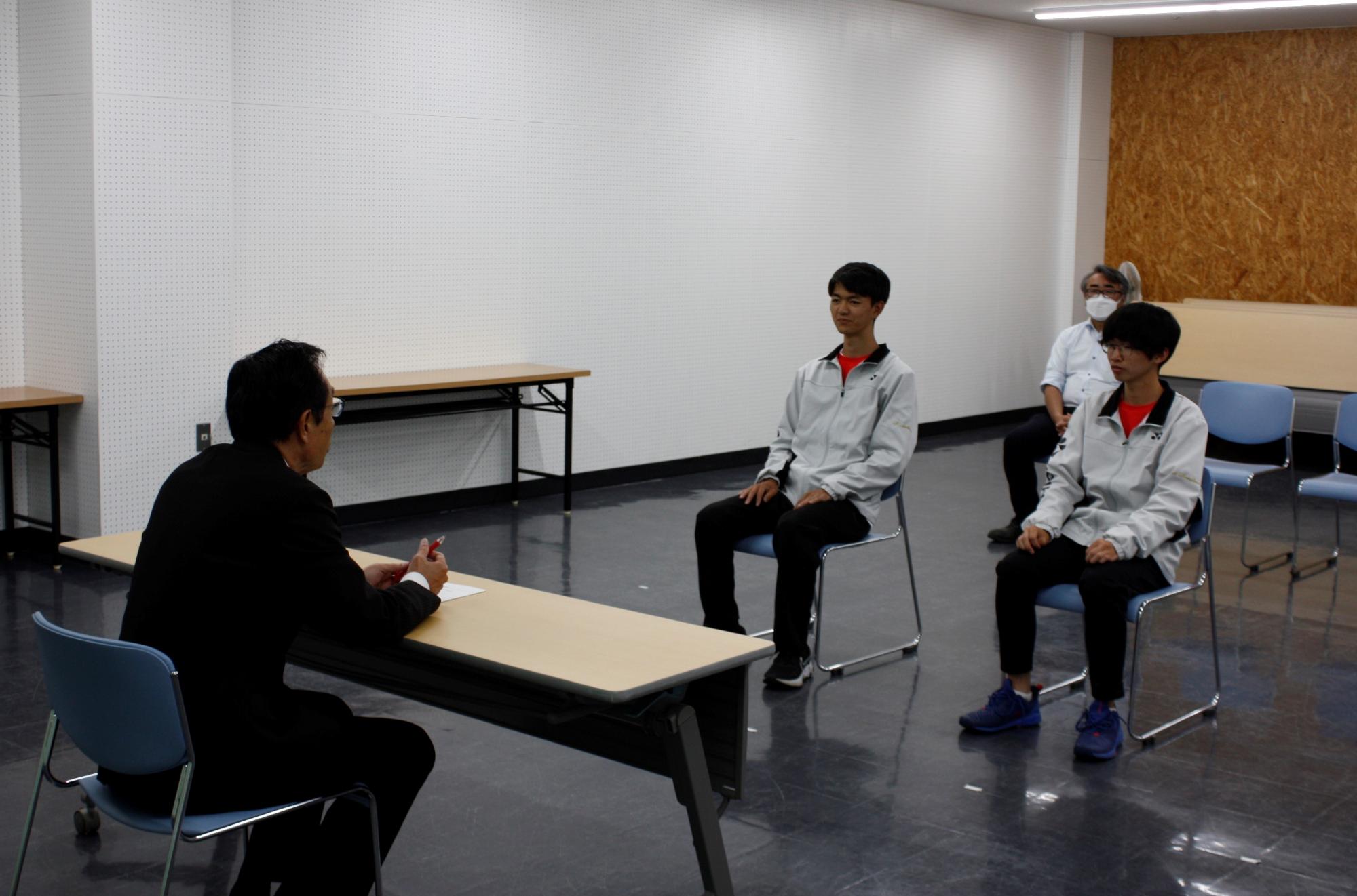 表敬訪問の様子