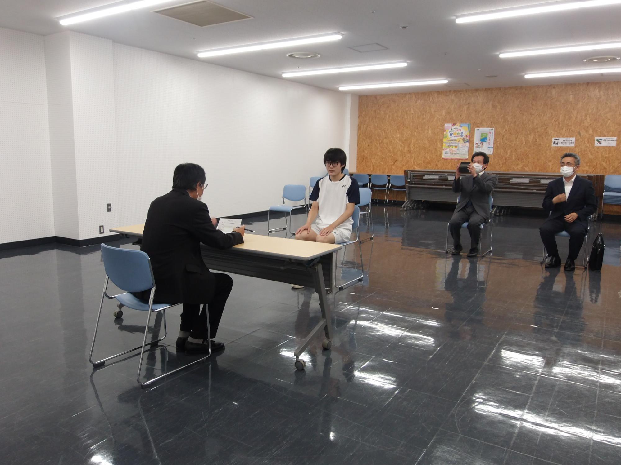 表敬訪問の様子