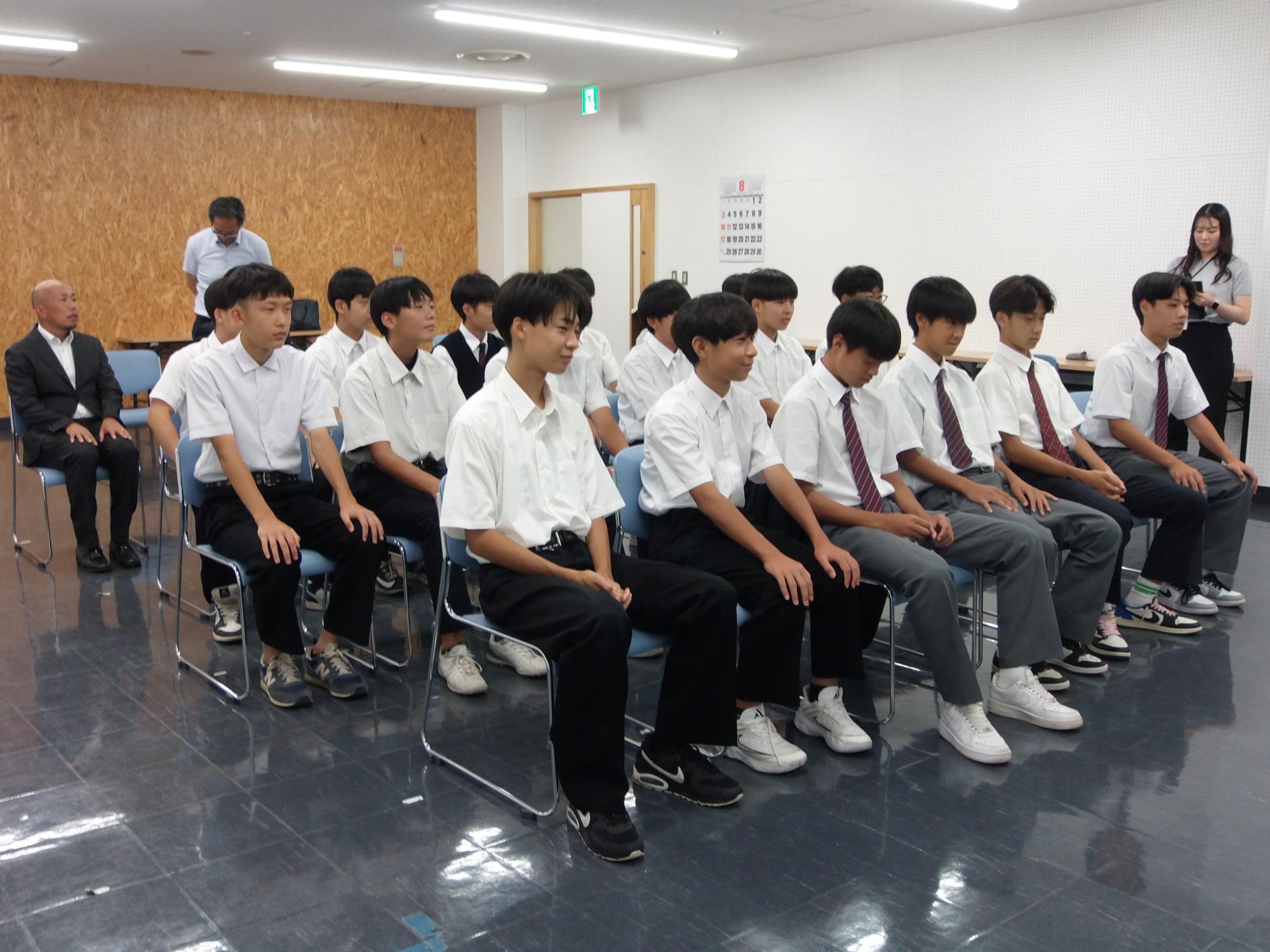 表敬訪問の様子