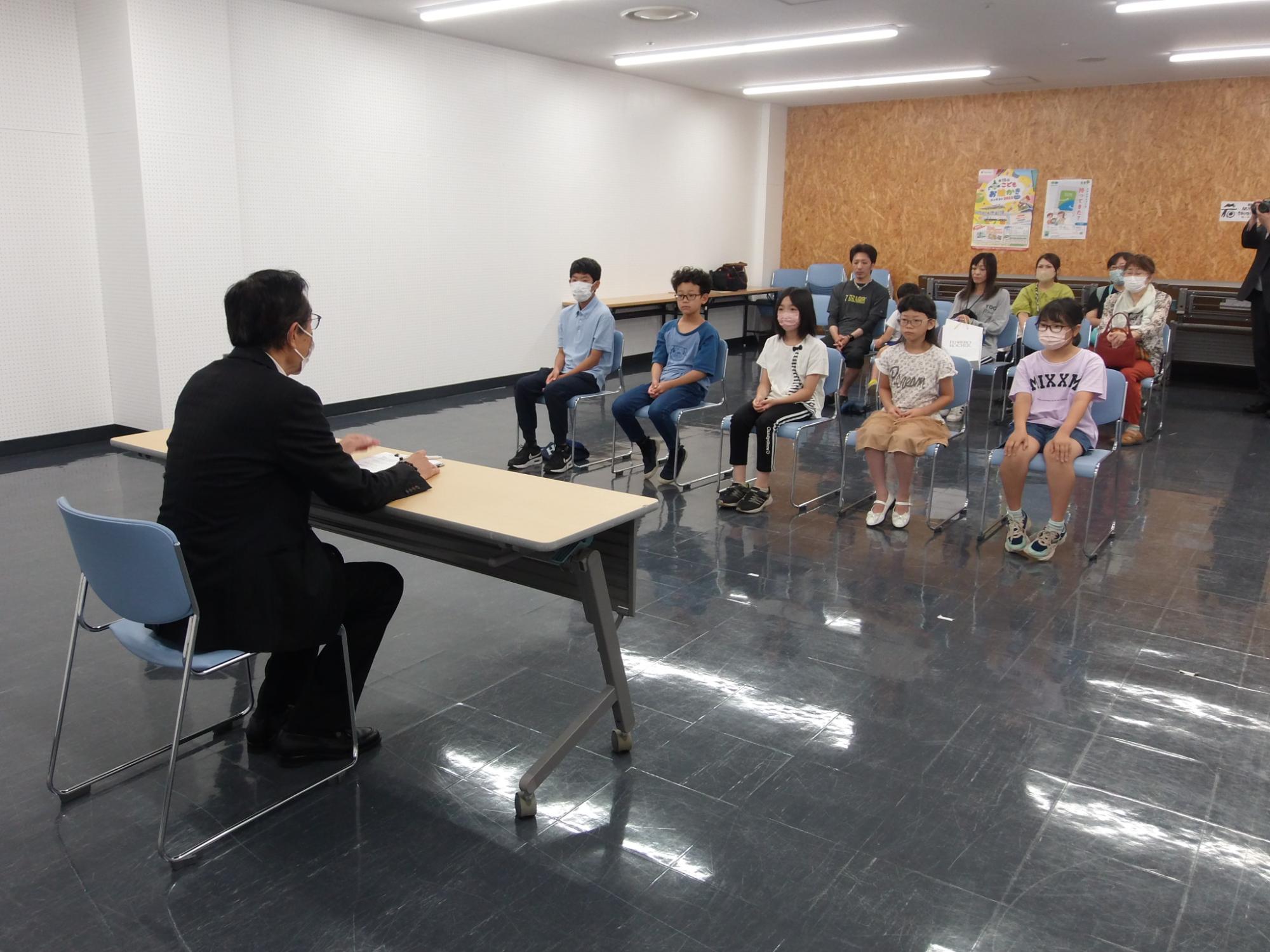 表敬訪問の様子