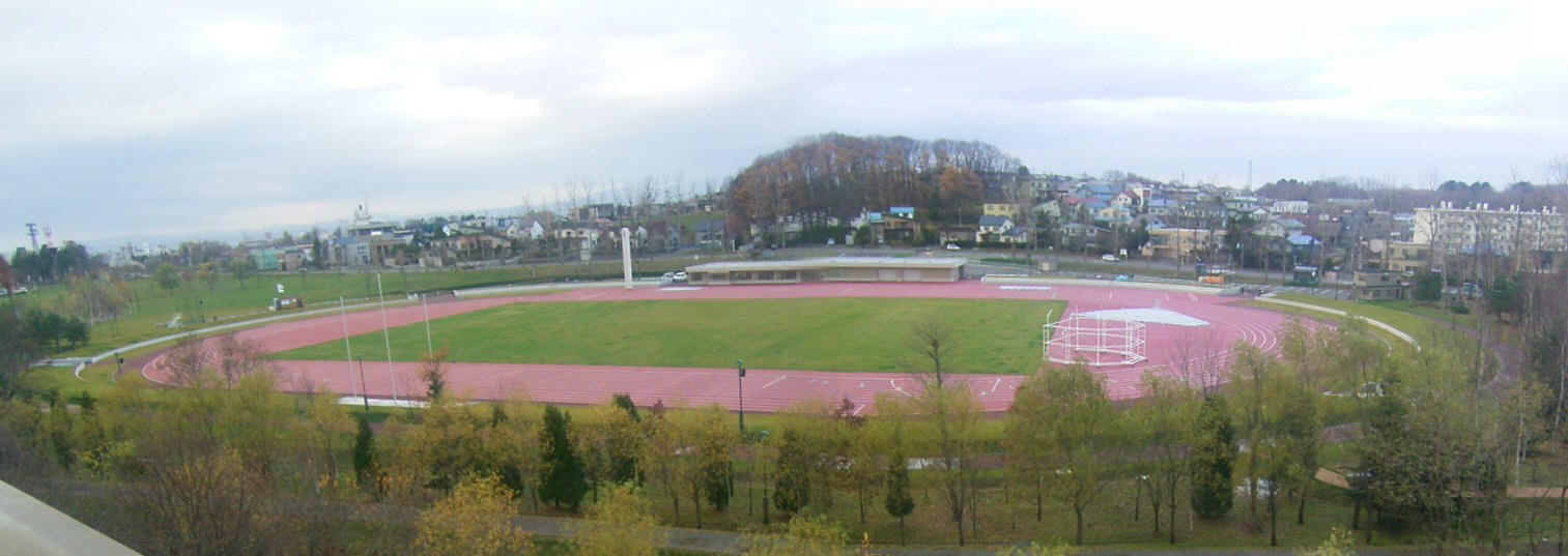 東山公園陸上競技場の写真